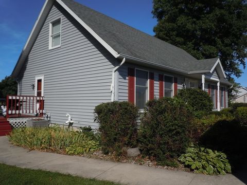 A home in Kinderhook Twp