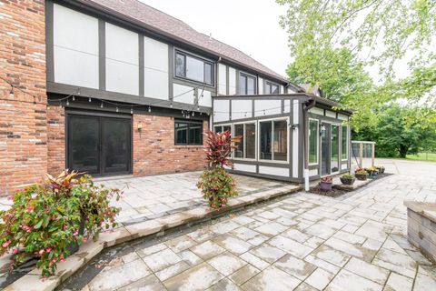 A home in Bloomfield Hills