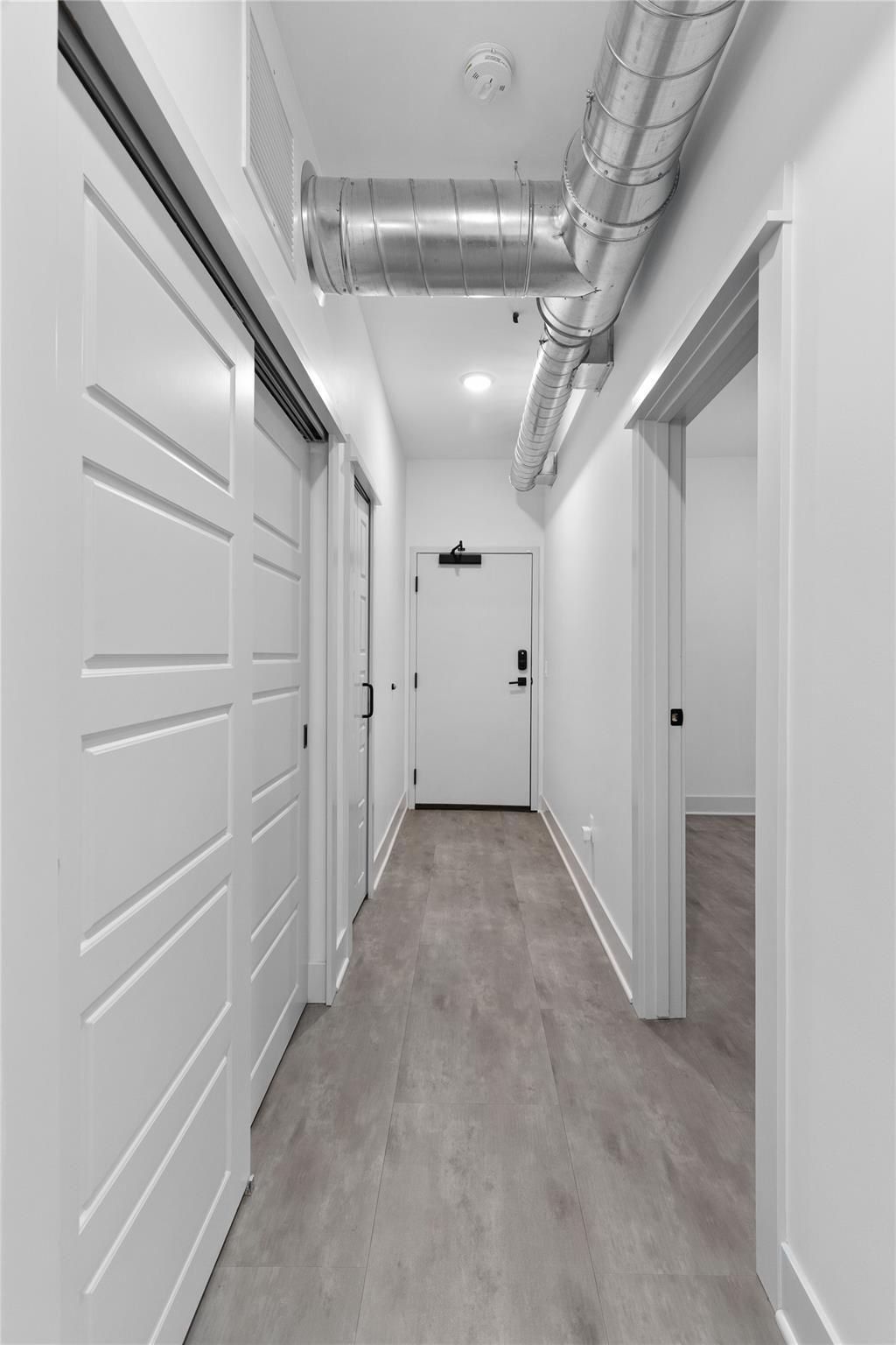 Detroit, Michigan 48202, United States, 1 Bedroom Bedrooms, ,1 BathroomBathrooms,Residential,Active,91024
