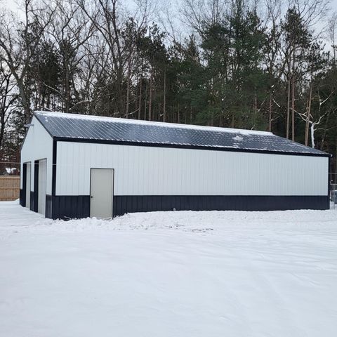 A home in Egelston Twp