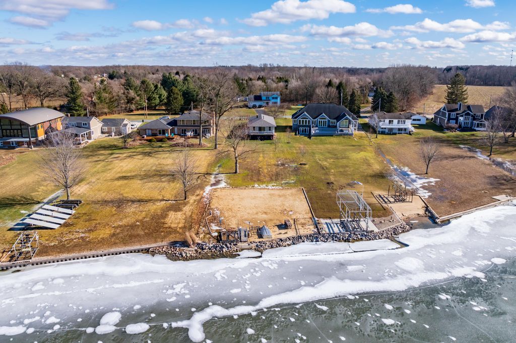 listing image 64