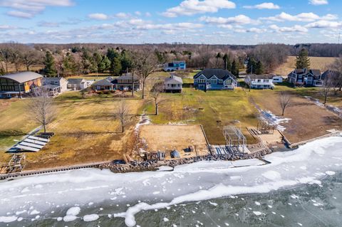 listing image 64