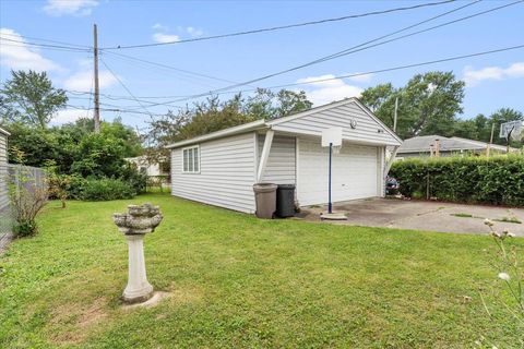 A home in Dearborn Heights