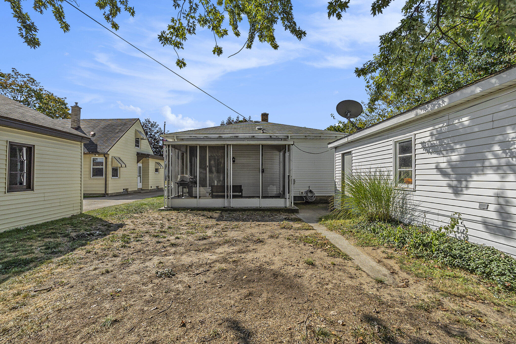 Photo 22 of 23 of 317 W 28th Street house