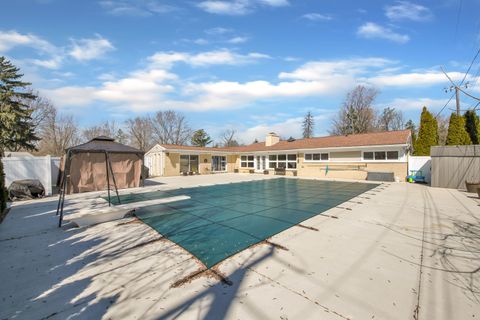 A home in West Bloomfield Twp