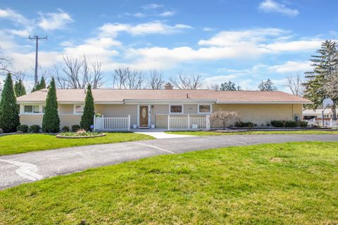 A home in West Bloomfield Twp