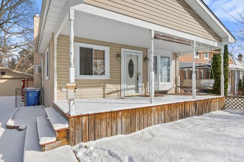 A home in Dearborn Heights