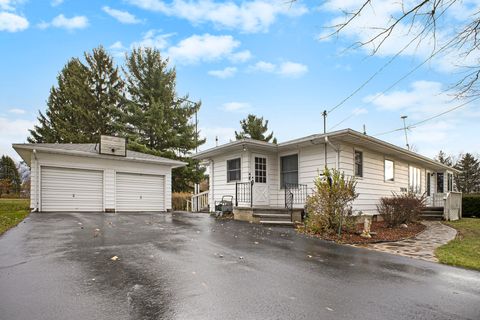 A home in Plainfield Twp