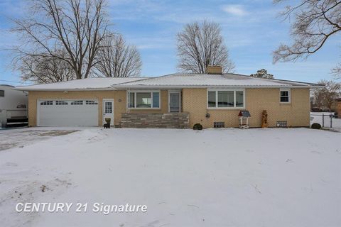 A home in Monitor Twp