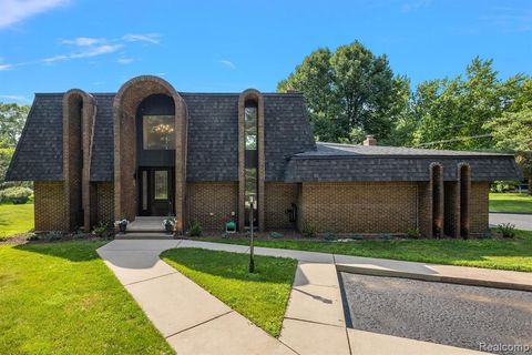 A home in Rochester Hills