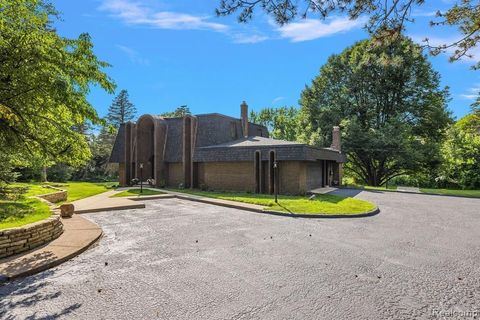 A home in Rochester Hills