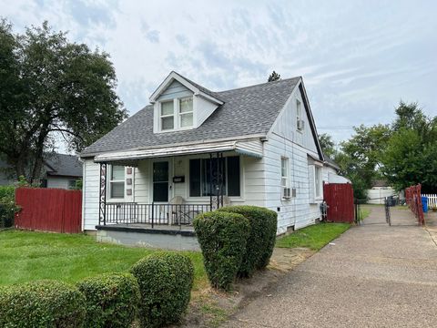 A home in Warren