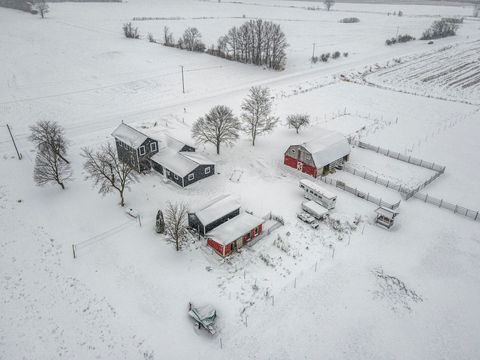 A home in Ravenna Twp