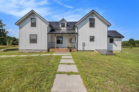 A home in Bear Lake Twp