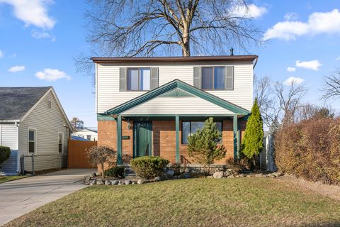 A home in Dearborn Heights