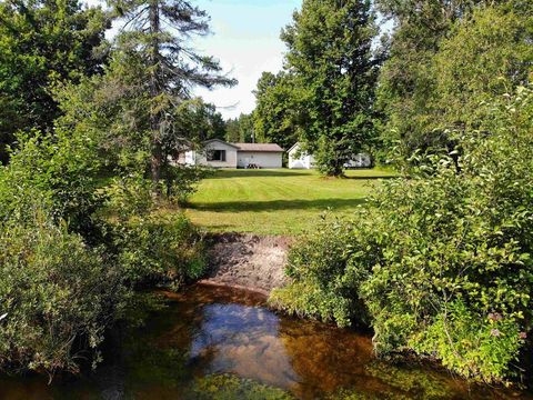 A home in Bear Lake Twp