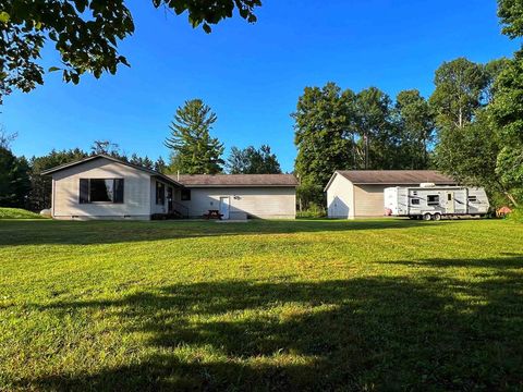 A home in Bear Lake Twp