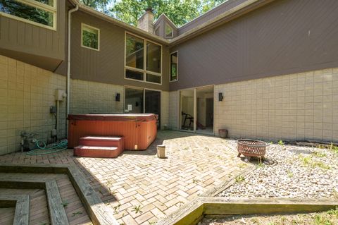 A home in Pennfield Twp