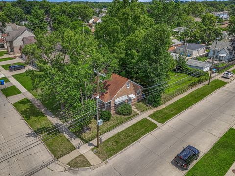 A home in Dearborn Heights