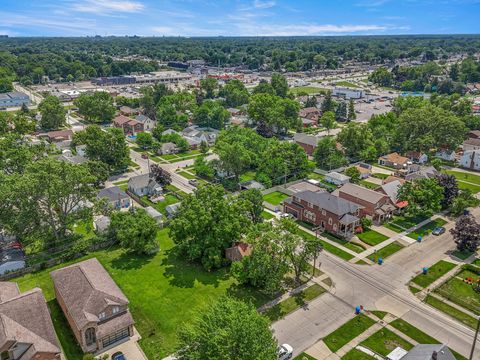 A home in Dearborn Heights