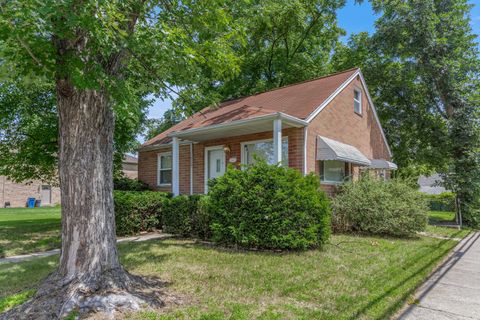 A home in Dearborn Heights