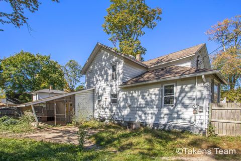 A home in Vicksburg Vlg