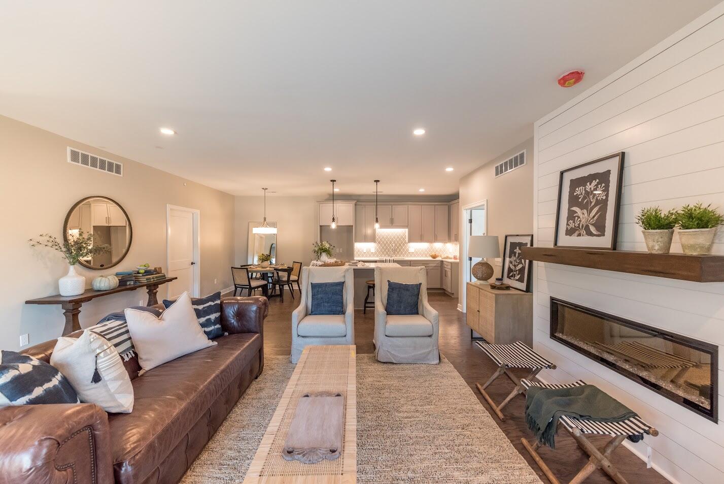 637 Woodland Drive