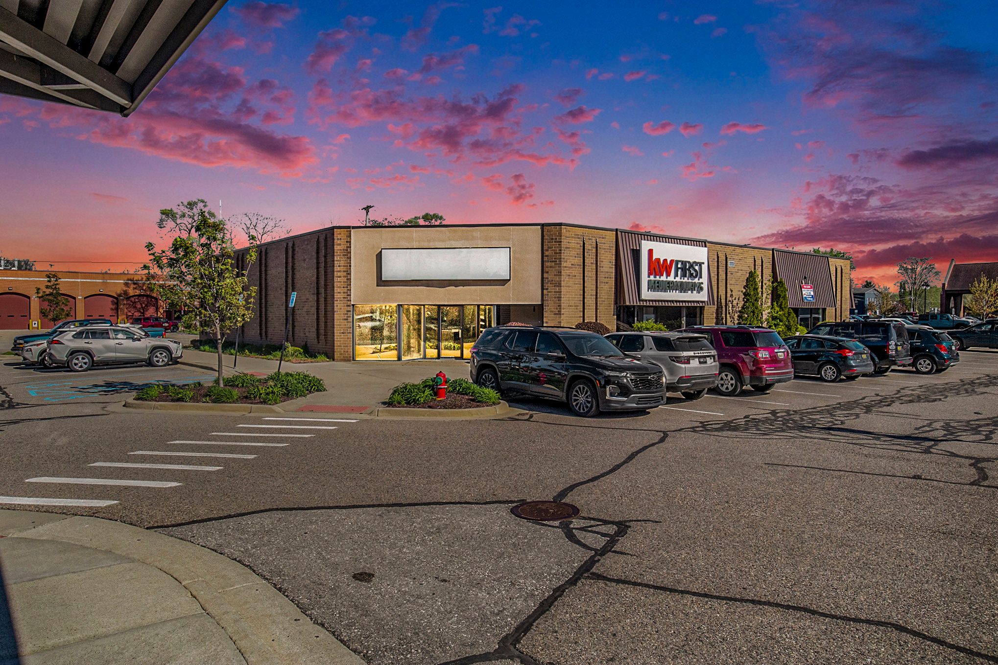 Unit 138 N LEROY Street