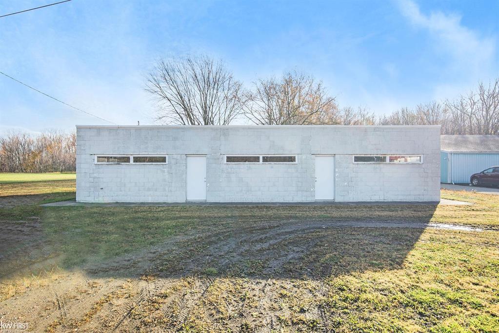 1128 N Saginaw Road