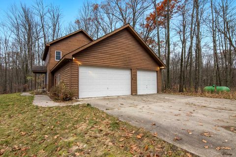 A home in Custer Twp