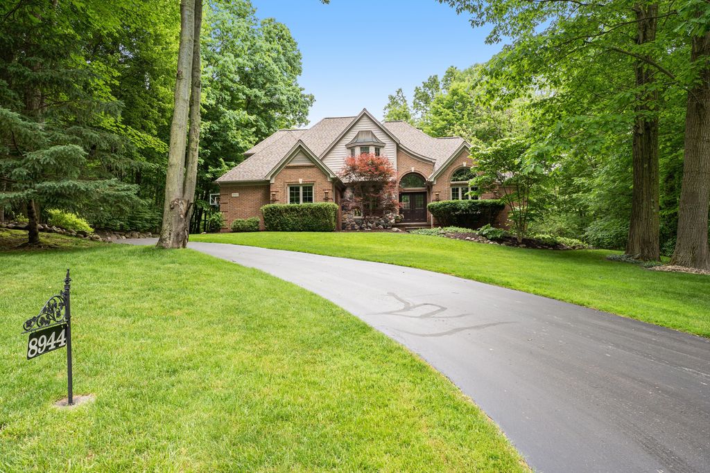 Photo for 8944 Stonegate Drive, Springfield Township, MI 48348 (MLS # 20240036973)