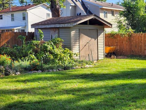 A home in Farmington Hills