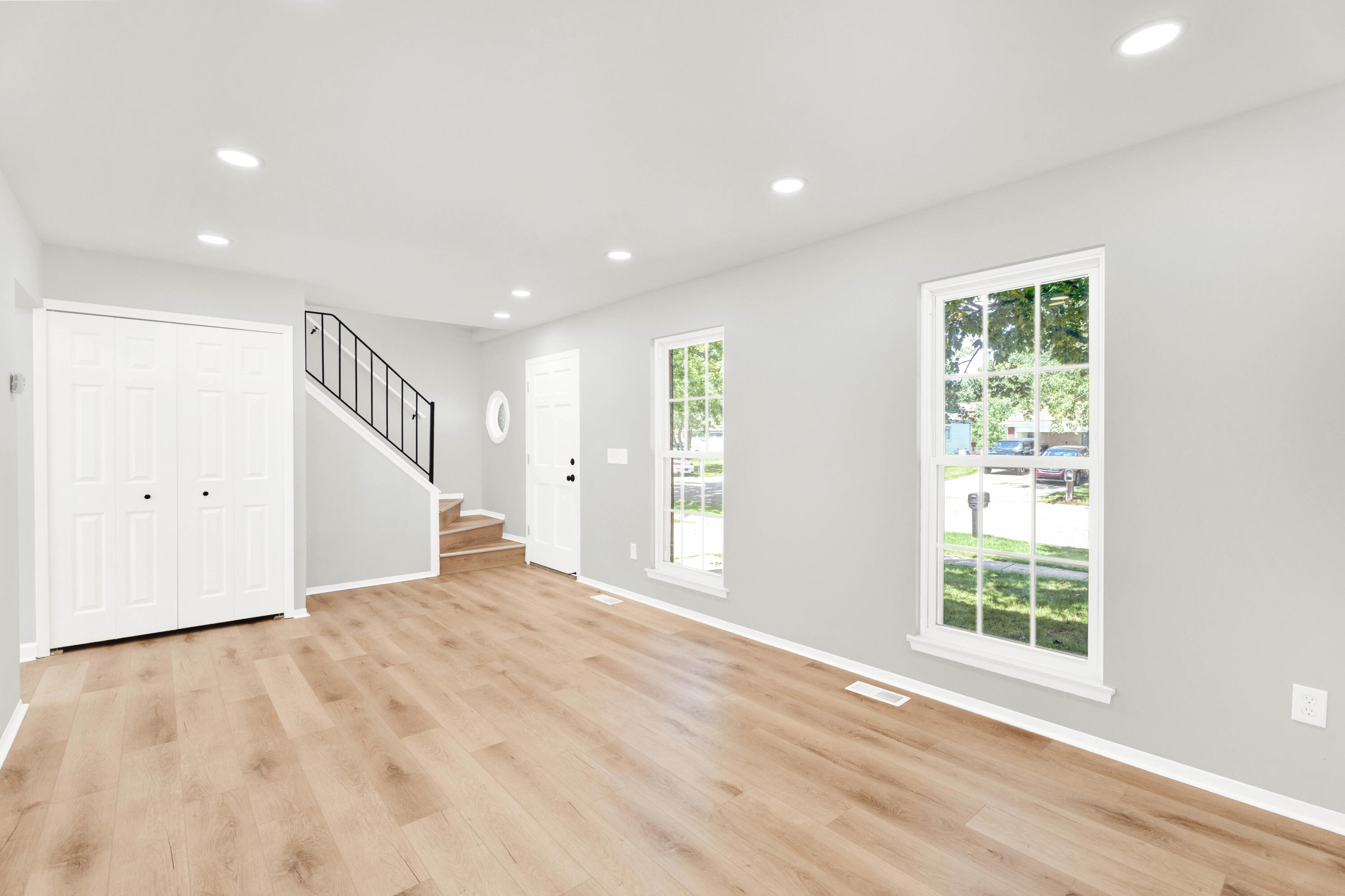 Photo 5 of 20 of 5643 New Meadow Drive house