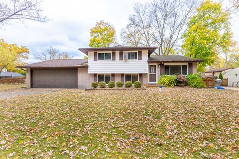 A home in West Bloomfield Twp