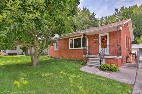 A home in Dearborn Heights