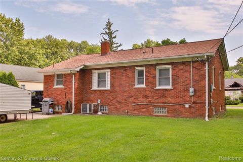 A home in Dearborn Heights