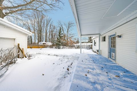 A home in Roscommon Twp