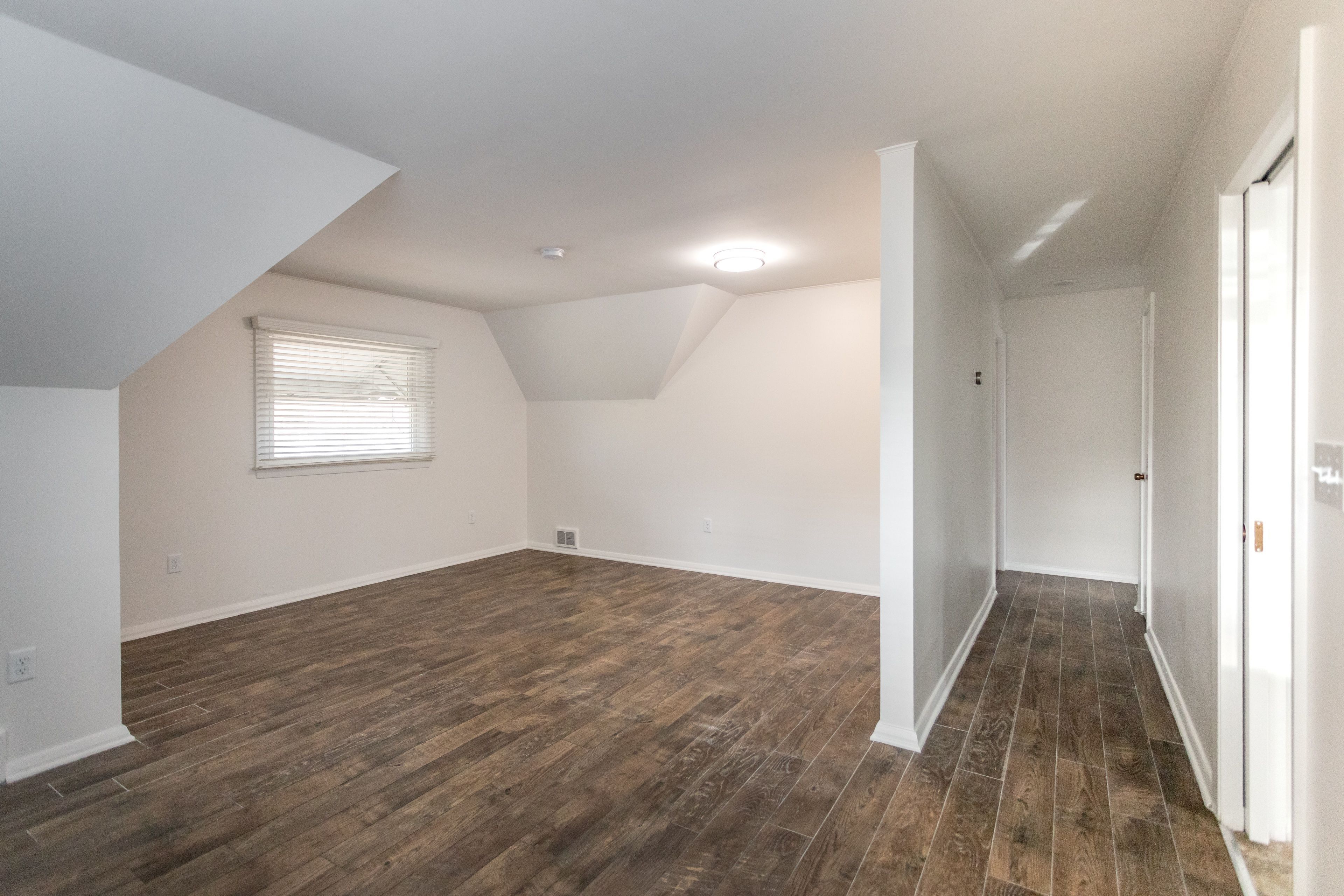 Detroit, Michigan 48215, United States, 4 Bedrooms Bedrooms, ,3 BathroomsBathrooms,Residential,Active,92147