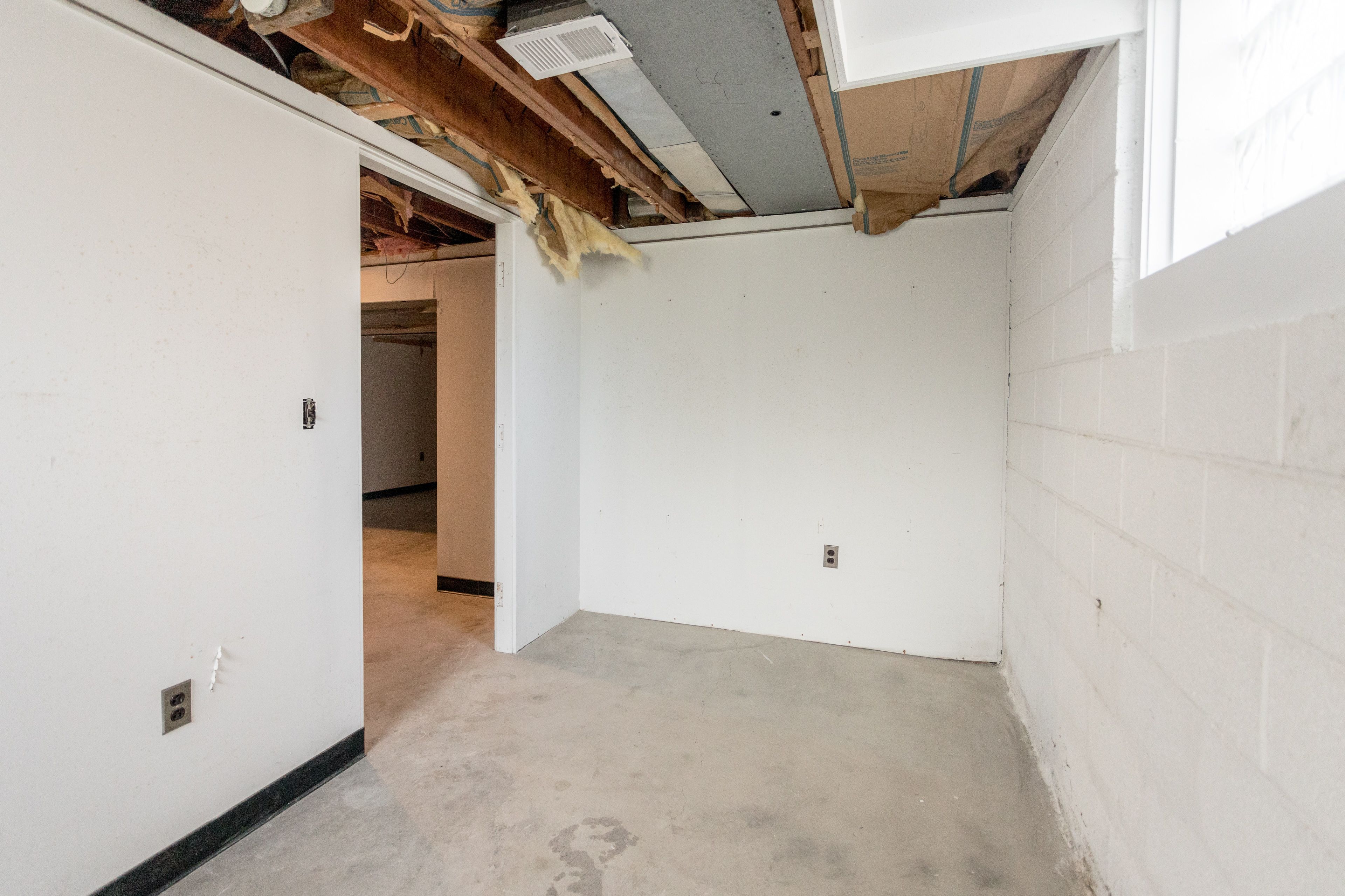 Detroit, Michigan 48215, United States, 4 Bedrooms Bedrooms, ,3 BathroomsBathrooms,Residential,Active,92147
