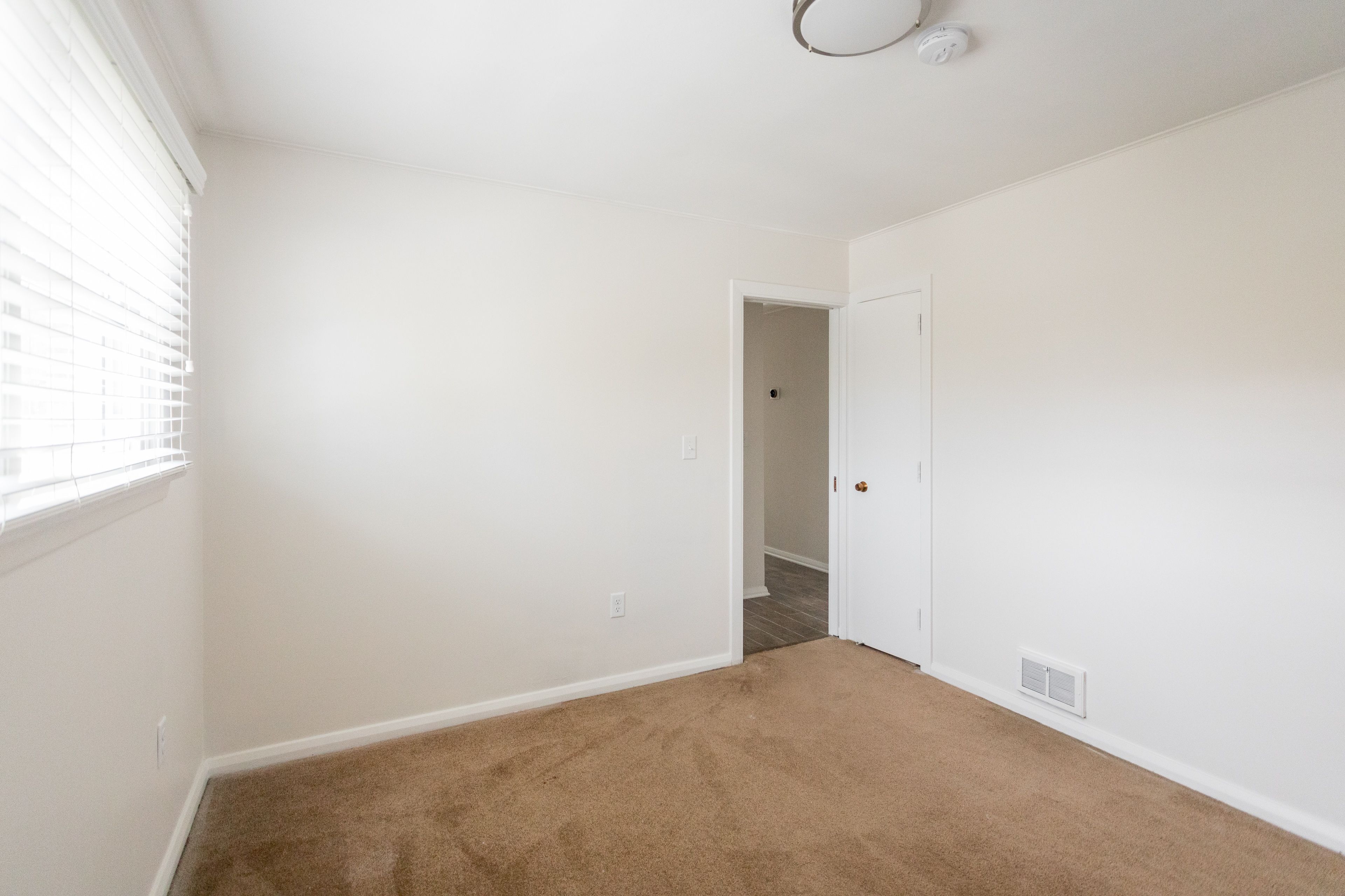 Detroit, Michigan 48215, United States, 4 Bedrooms Bedrooms, ,3 BathroomsBathrooms,Residential,Active,92147