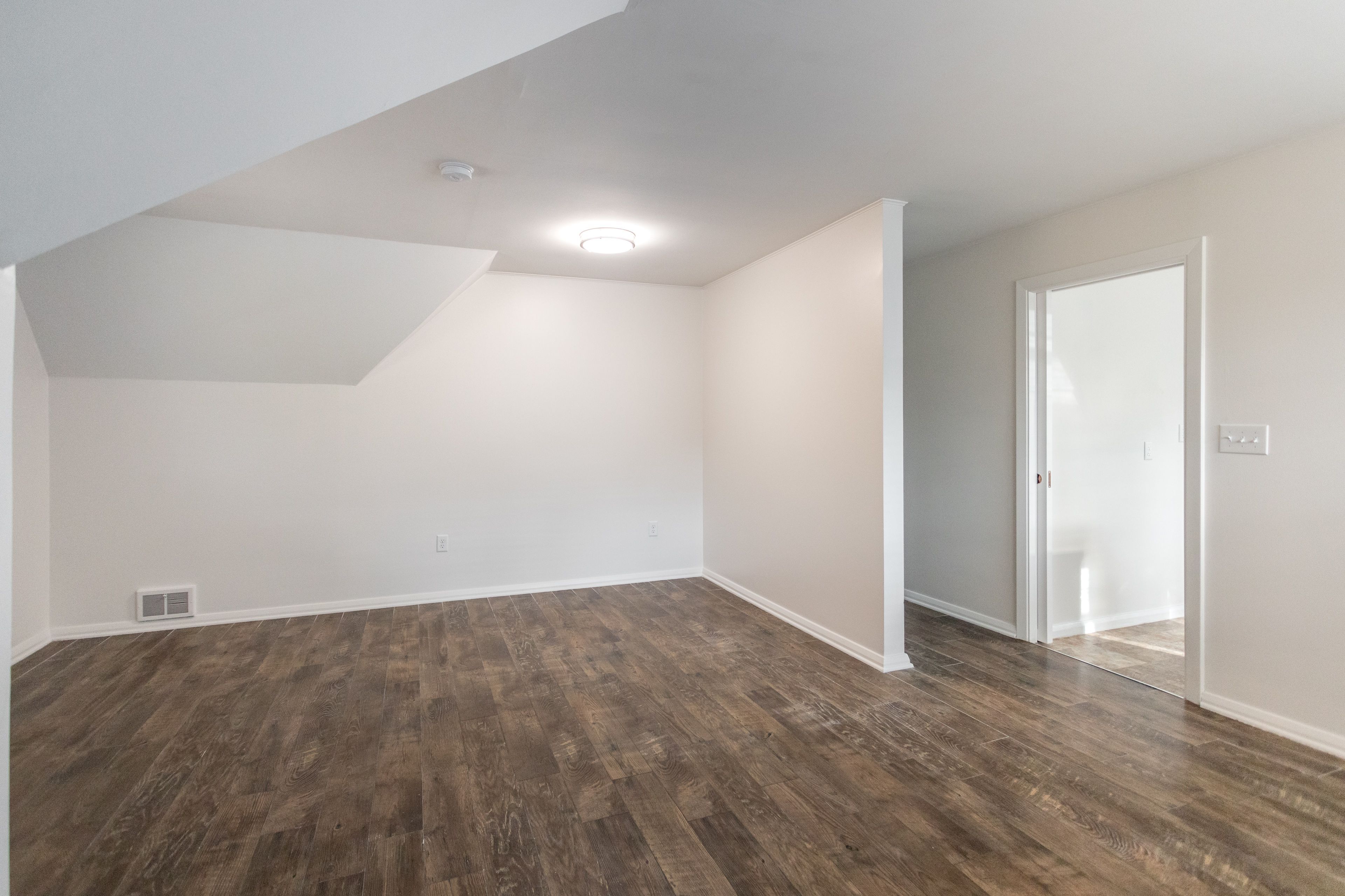 Detroit, Michigan 48215, United States, 4 Bedrooms Bedrooms, ,3 BathroomsBathrooms,Residential,Active,92147