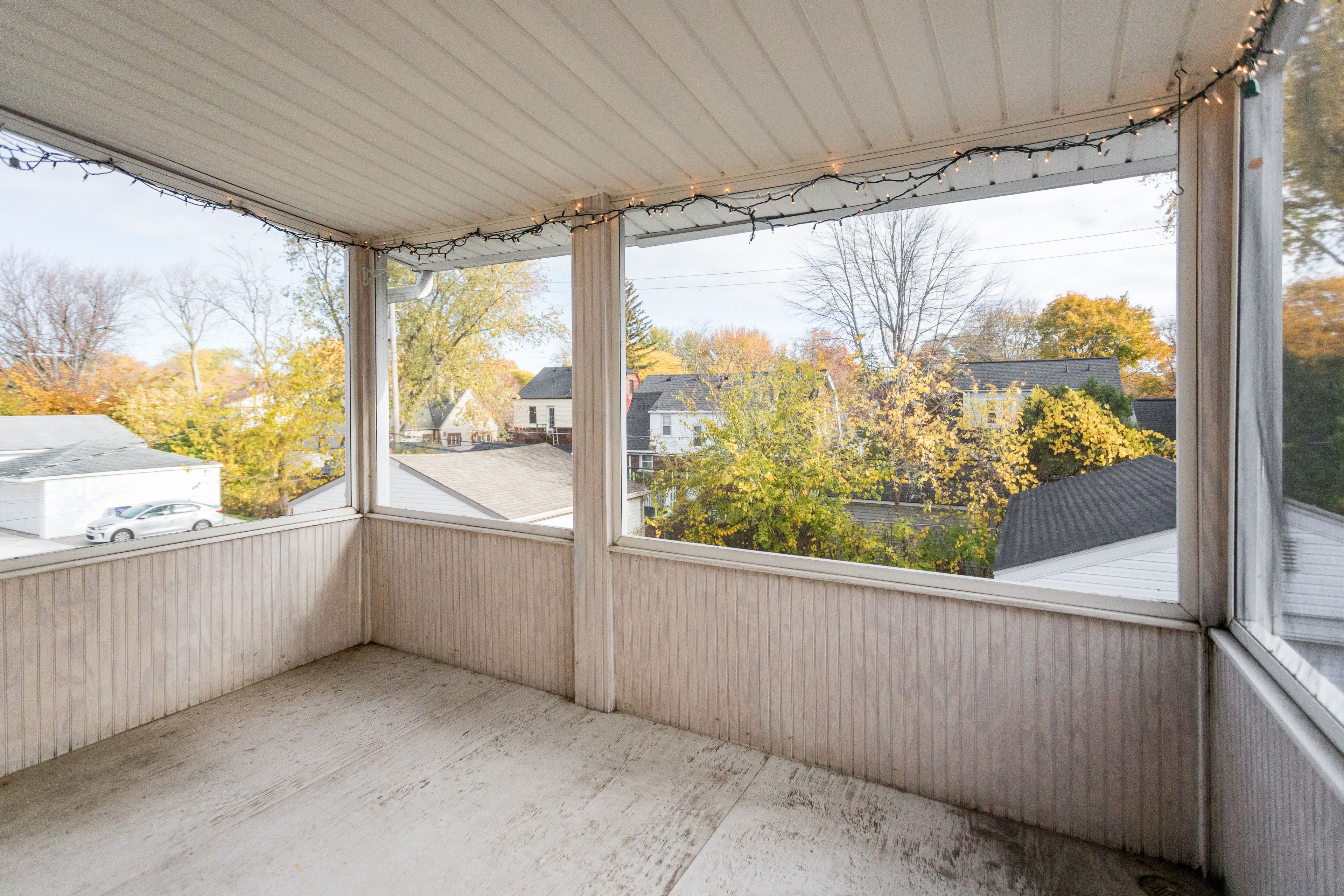 Detroit, Michigan 48215, United States, 4 Bedrooms Bedrooms, ,3 BathroomsBathrooms,Residential,Active,92147