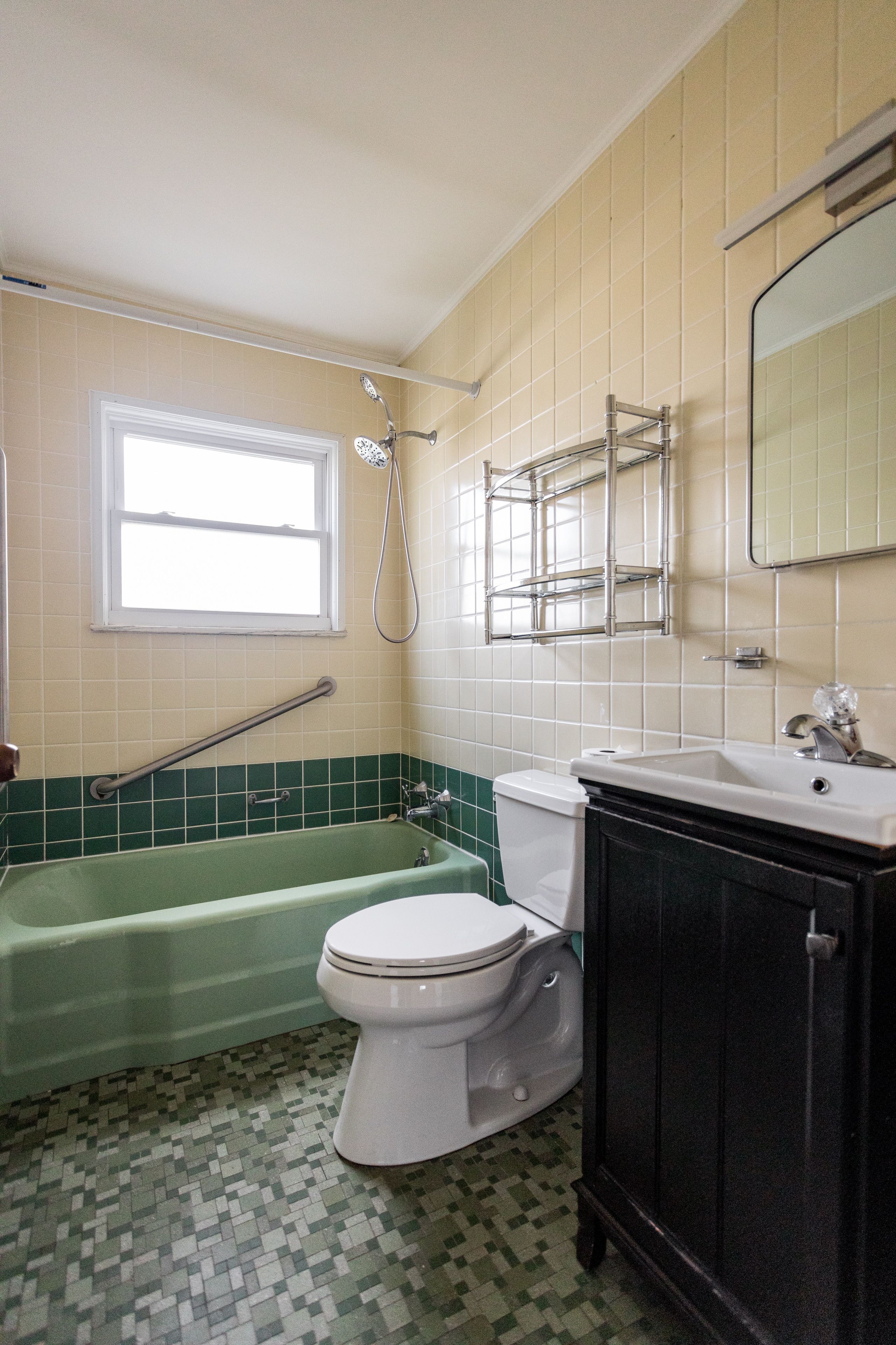 Detroit, Michigan 48215, United States, 4 Bedrooms Bedrooms, ,3 BathroomsBathrooms,Residential,Active,92147