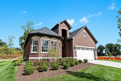 A home in West Bloomfield Twp