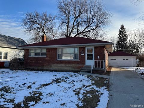 A home in EastpointeCity_Macomb