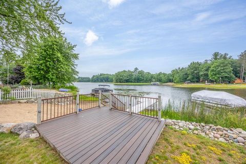 A home in Clam Lake Twp