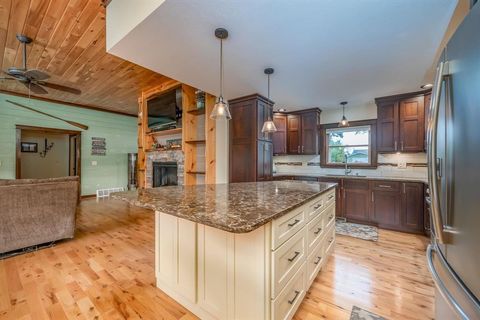 A home in Clam Lake Twp