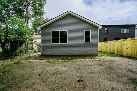 A home in FerndaleCity_Oakland