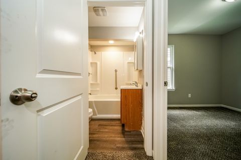 A home in FerndaleCity_Oakland