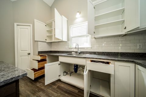 A home in FerndaleCity_Oakland